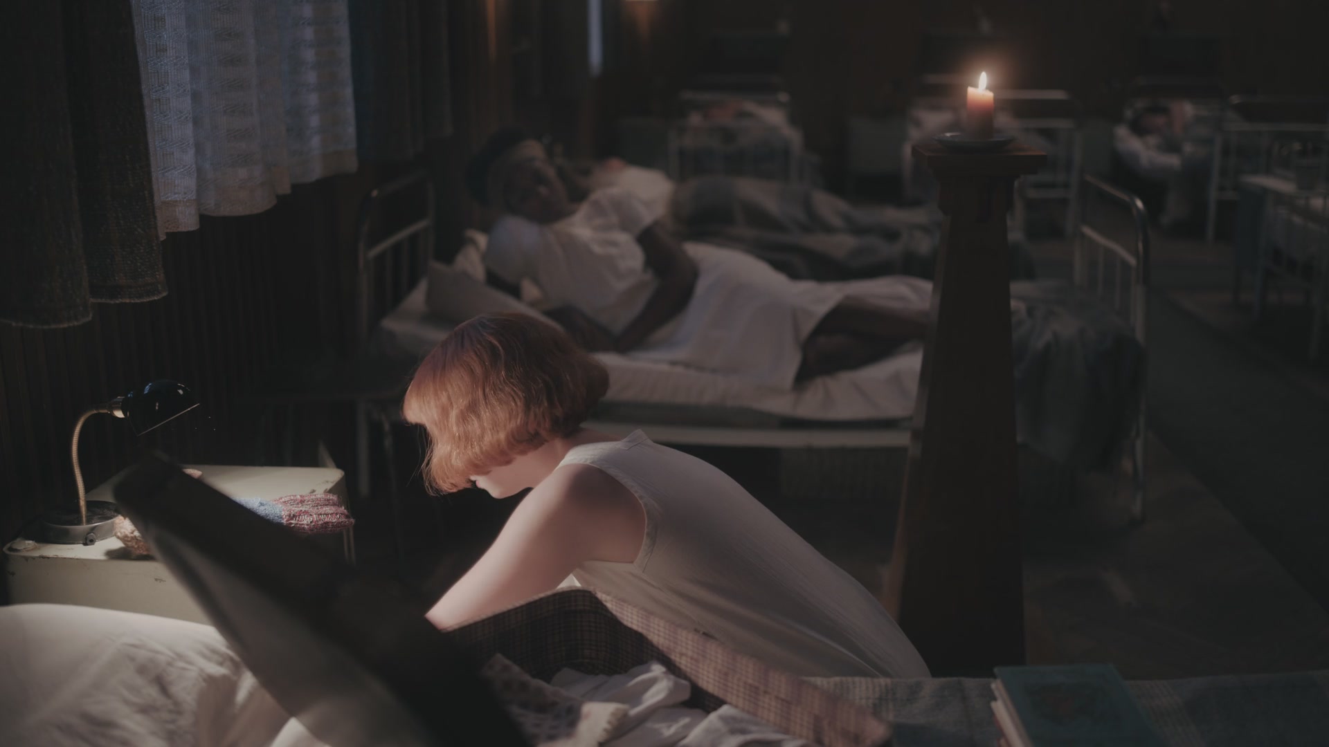 SATJ102-060.jpg